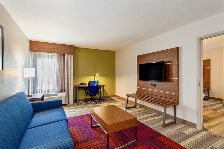 Hotel Holiday Inn Express Tampa-brandon
