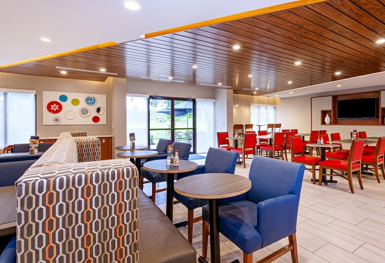 Hotel Holiday Inn Express Tampa-brandon
