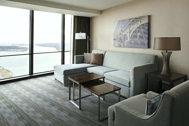 Hotel Detroit Marriott At The Renaissance Center
