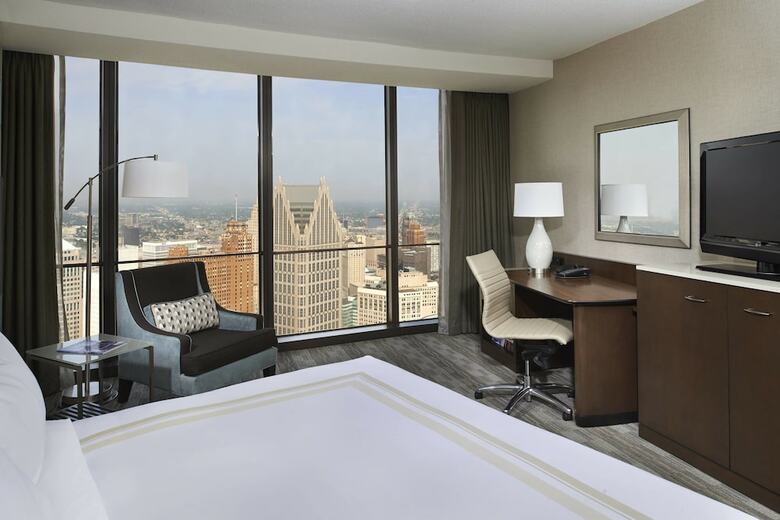 Hotel Detroit Marriott At The Renaissance Center