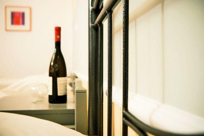 Apartamentos Falirala Central