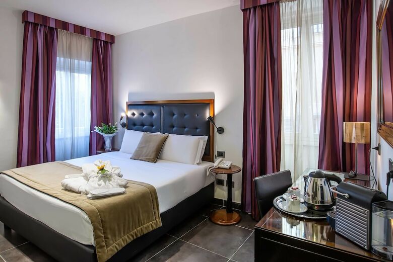 Hotel Navona Colors