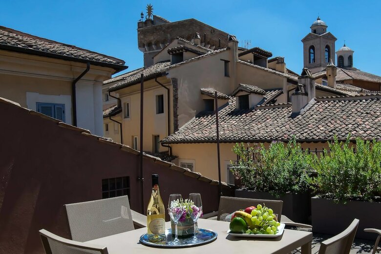 Hotel Navona Colors