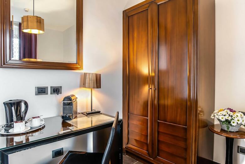 Hotel Navona Colors