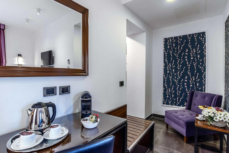 Hotel Navona Colors