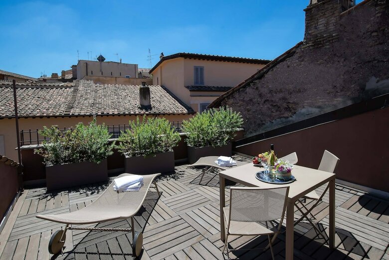 Hotel Navona Colors