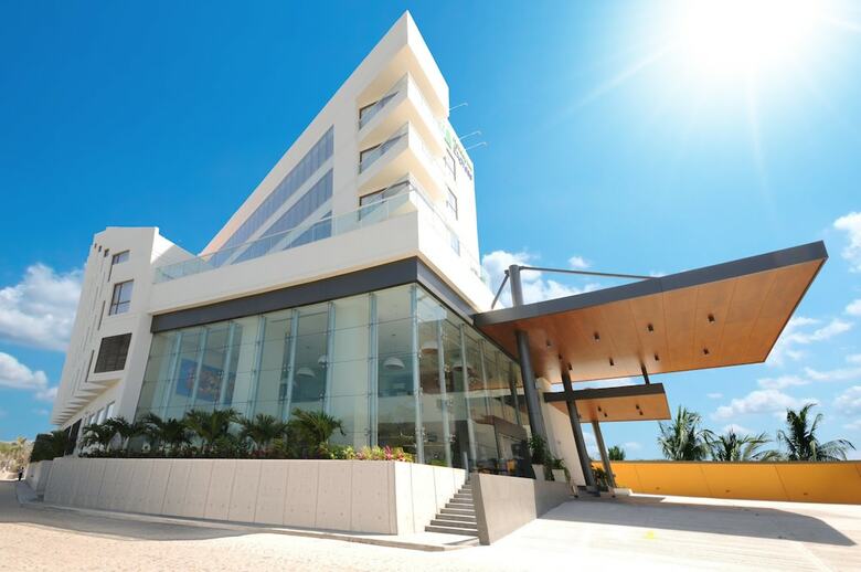 Hotel Holiday Inn Express Puerto Vallarta