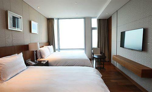 Lotte City Hotel Jeju