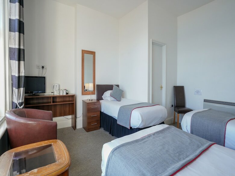 Oyo Shanklin Beach Hotel