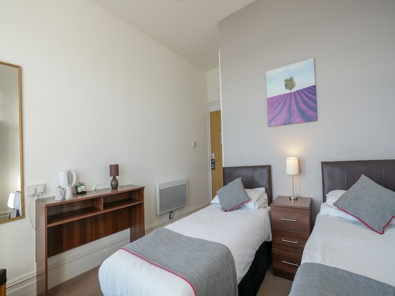 Oyo Shanklin Beach Hotel