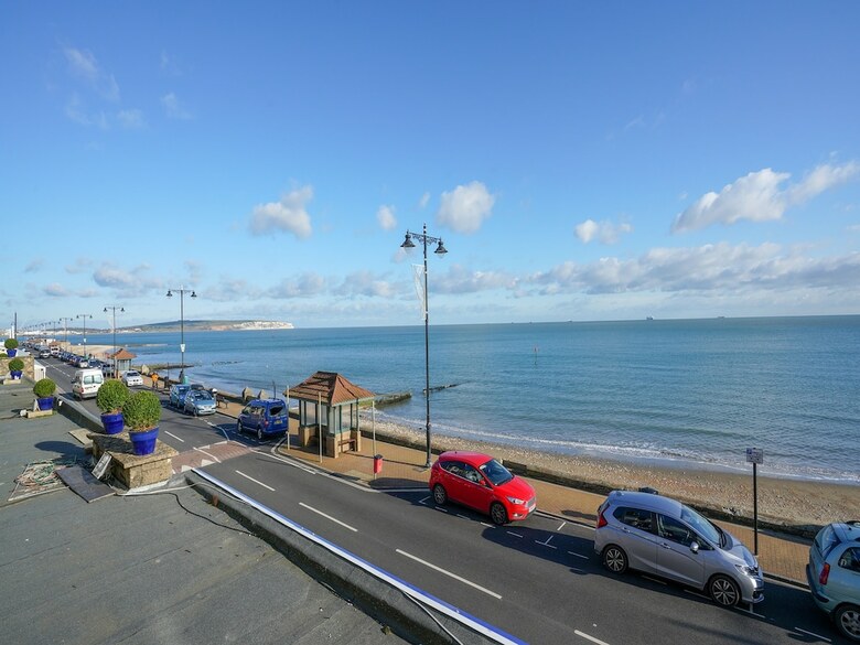 Oyo Shanklin Beach Hotel