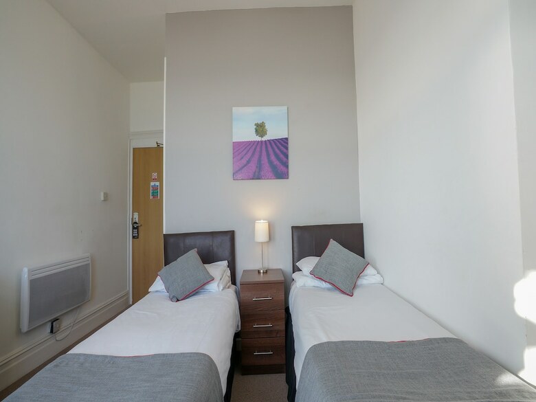 Oyo Shanklin Beach Hotel