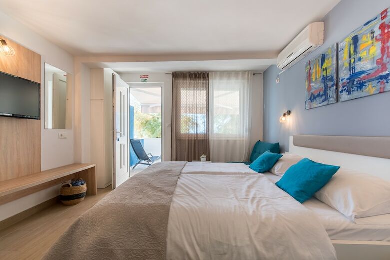 Posada Beachfront Apartmants Zanic