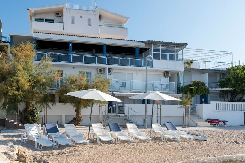 Posada Beachfront Apartmants Zanic
