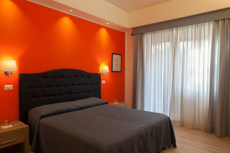 Hotel Fleming Suites