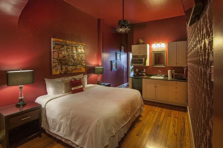 The Saint Philip Hotel