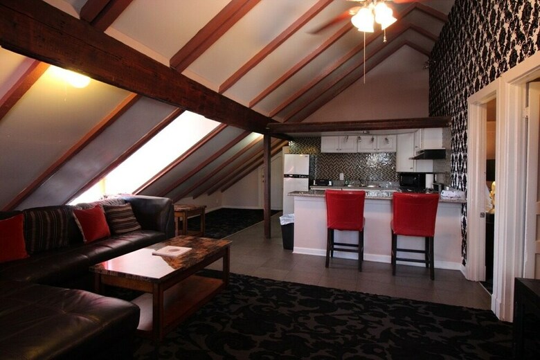 The Saint Philip Hotel