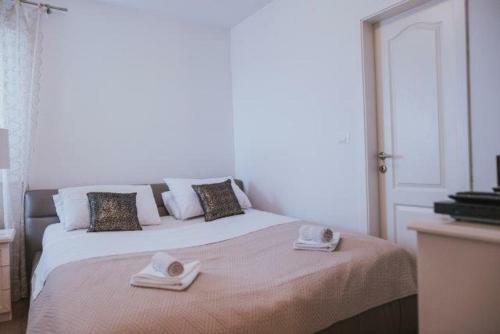 Apartments Lucija