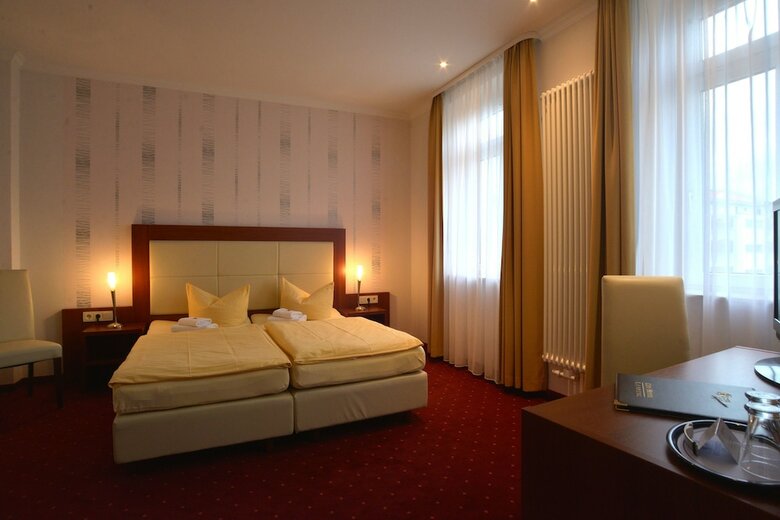 Hotel Viacity