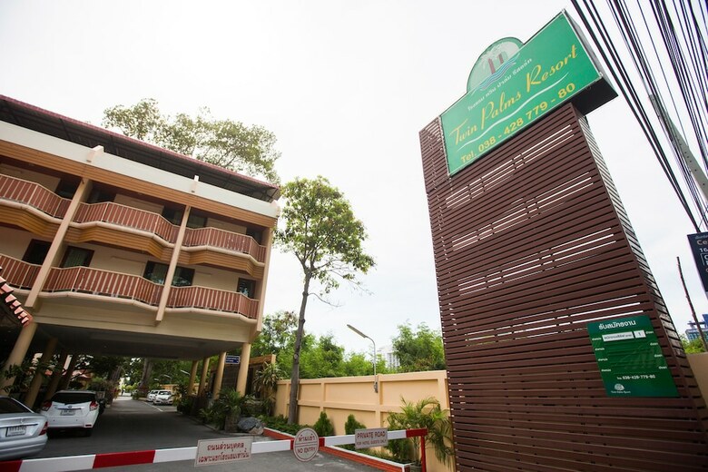 Hotel Twin Palms Resort
