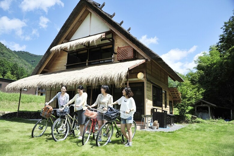 Villa Miyama Futon & Breakfast Thatched Cottages