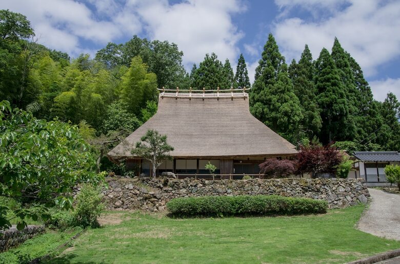 Villa Miyama Futon & Breakfast Thatched Cottages