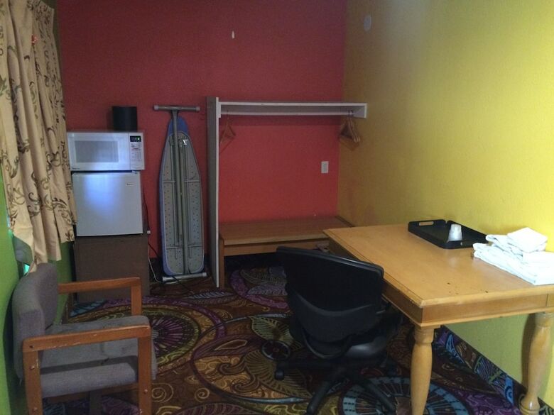 Long Beach Motel