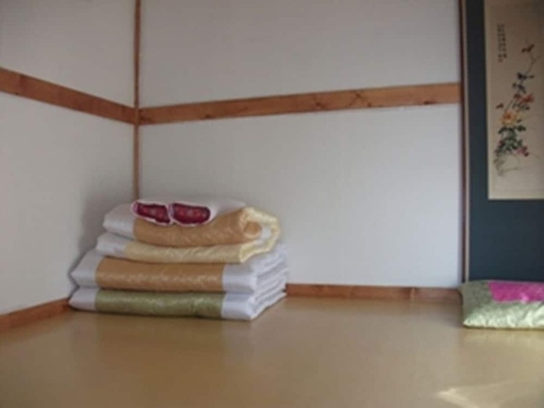 Hotel Bukchon Sarangchae Hanok Guesthouse