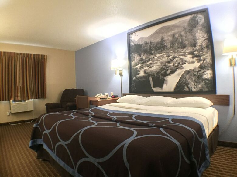 Hotel Super 8 By Wyndham Johnstown/gloversville