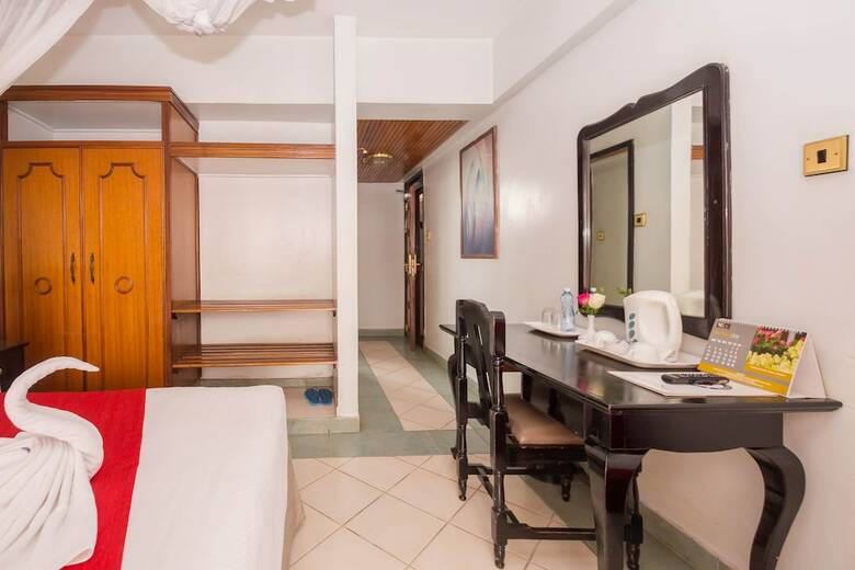Marble Arch Hotel