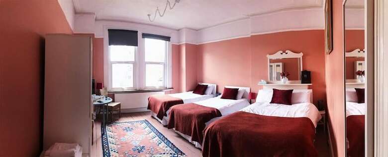 Hotel The Caspian