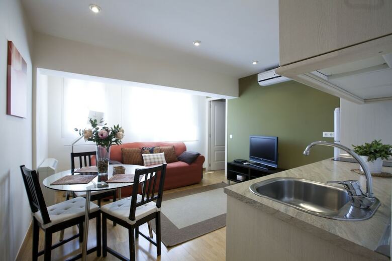 Apartamentos Alcal�