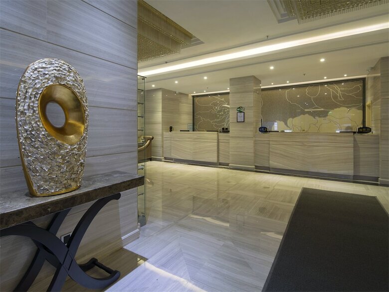 Xinghe Xianjiang Hotel (Railway Station Branch)