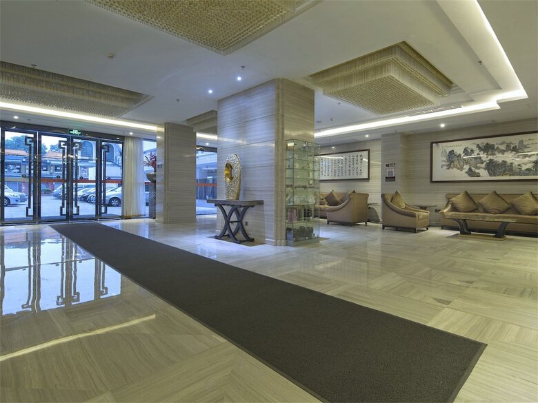 Xinghe Xianjiang Hotel (Railway Station Branch)