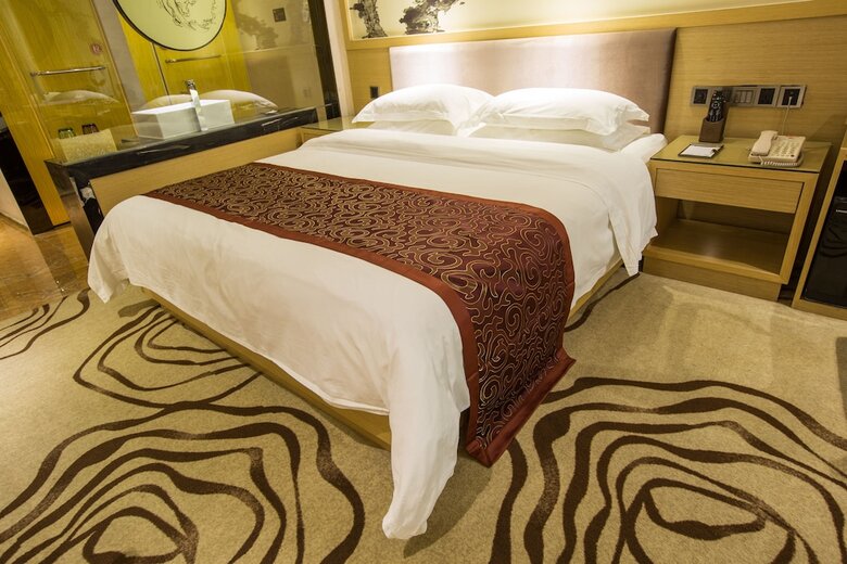 Xinghe Xianjiang Hotel (Railway Station Branch)