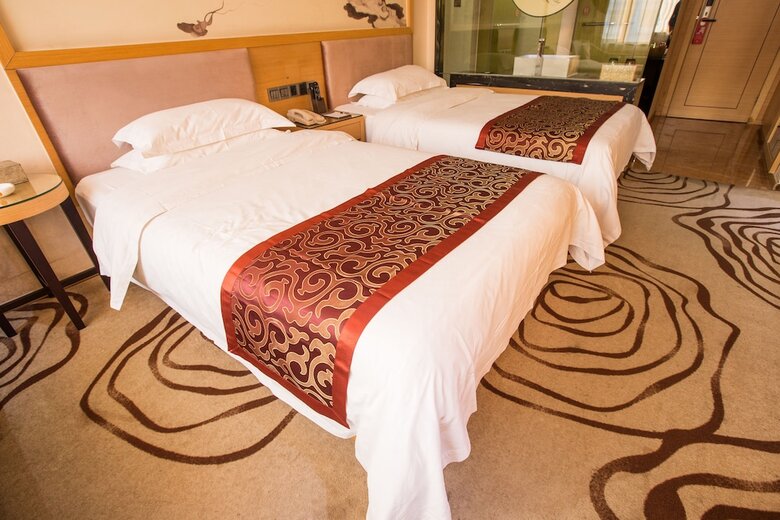 Xinghe Xianjiang Hotel (Railway Station Branch)