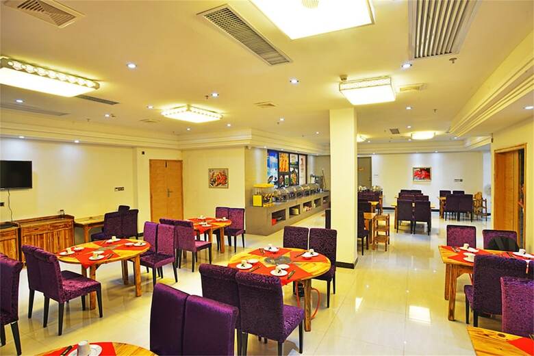 Xinghe Xianjiang Hotel (Railway Station Branch)