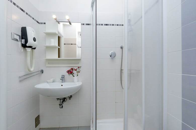 Hotel I Pini Di Roma - Rooms & Suites