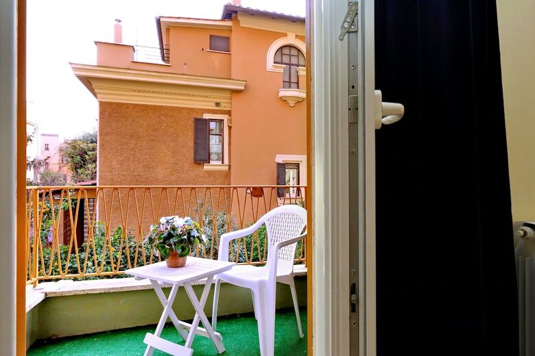 Hotel I Pini Di Roma - Rooms & Suites