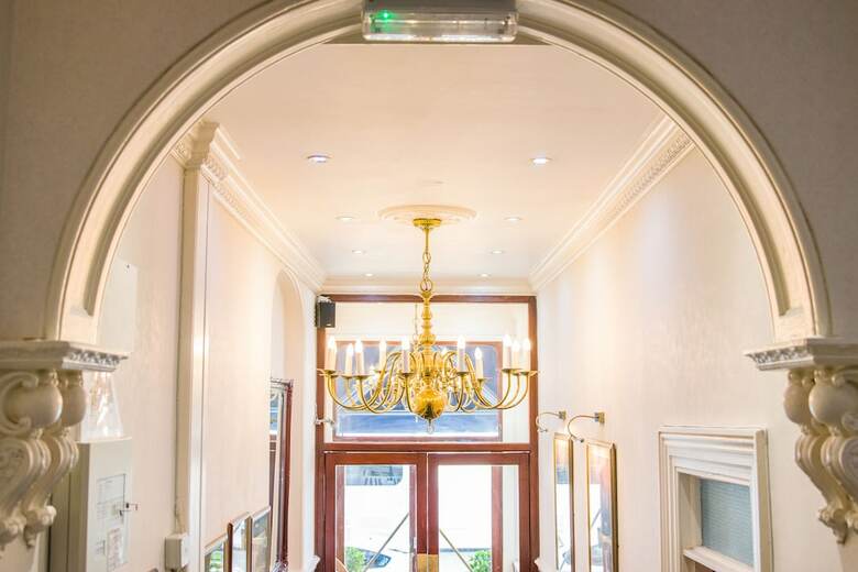 London Town Hotel