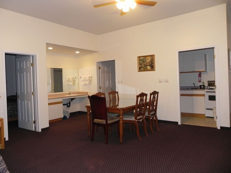 Skagit Motor Inn