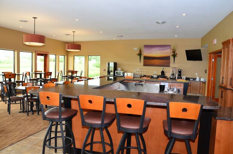 Hotel Cobblestone Inn & Suites - Newton