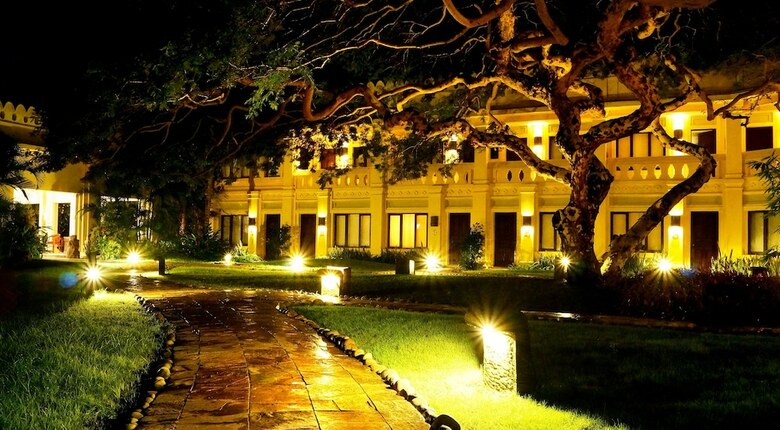 Areindmar Hotel