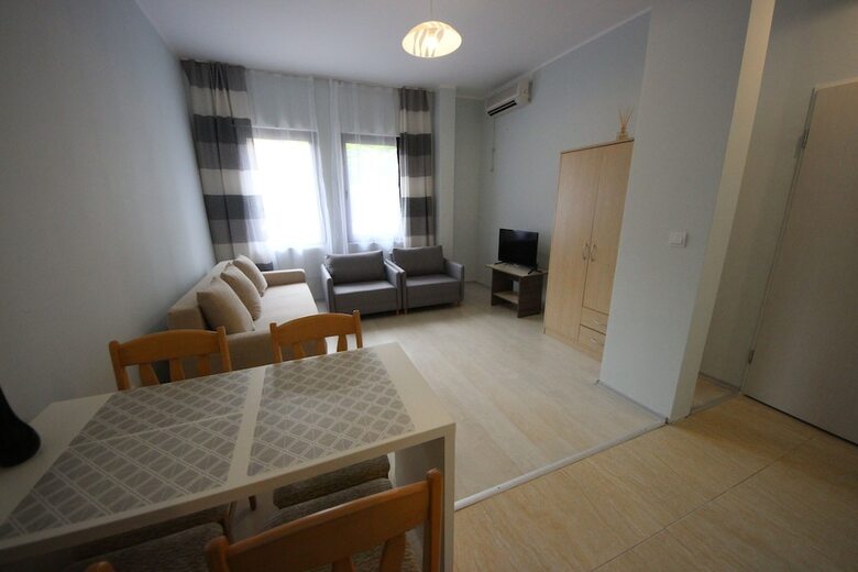 Menada Ravda Apartments