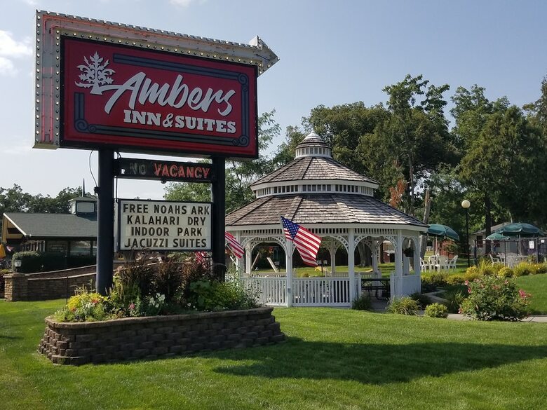 Motel Amber's Inn & Suites