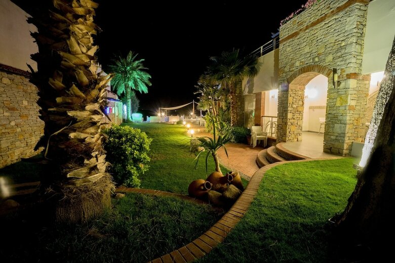 Babana Hotel