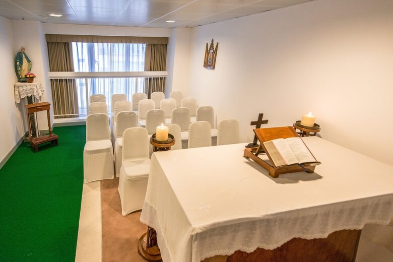 Hotel Caritas Oswald Cheung International House