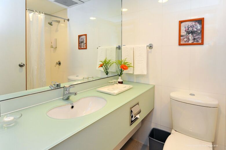 Hotel Caritas Oswald Cheung International House