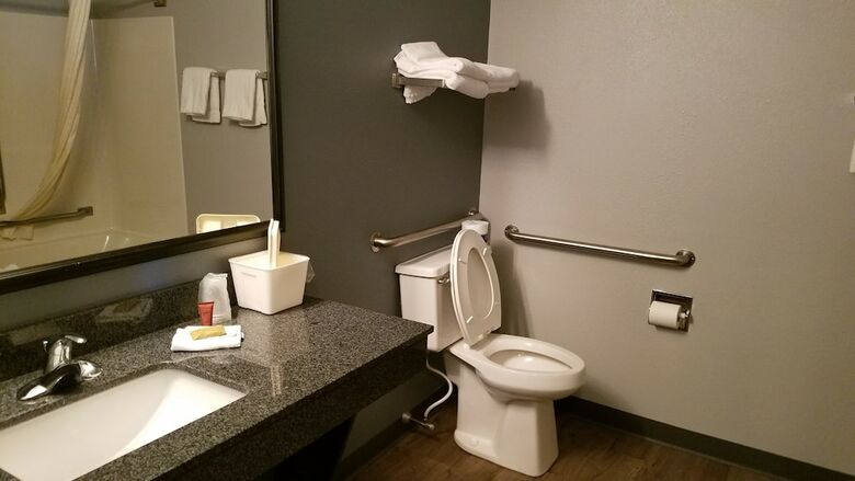 Boarders Inn & Suites By Cobblestone Hotels - Superior/duluth