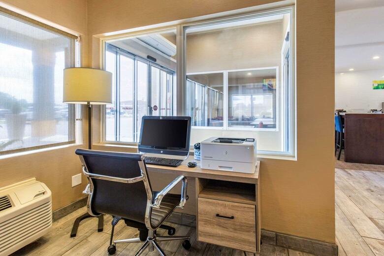 Hotel Quality Inn & Suites Georgetown - Seaford